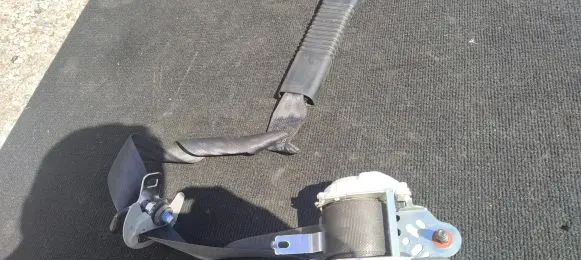 Hyundai Santa Fe Front seatbelt 88102W250