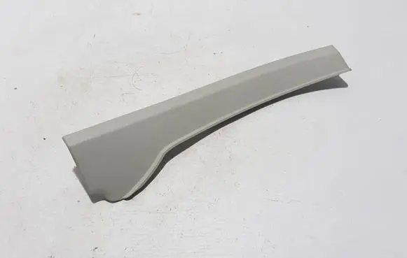 Volvo XC60 (B) pillar trim (bottom) 31425693