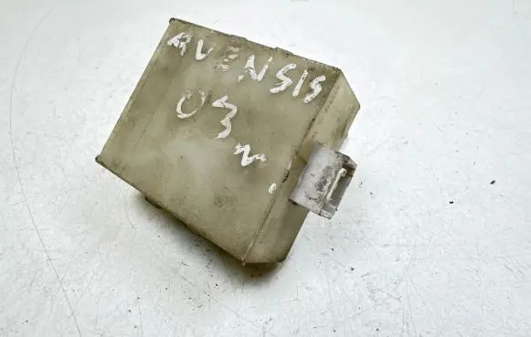 Toyota Avensis T220 Door central lock control unit/module 8974105050 73111487 73667112