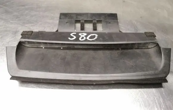 Volvo S80 Third/center stoplight