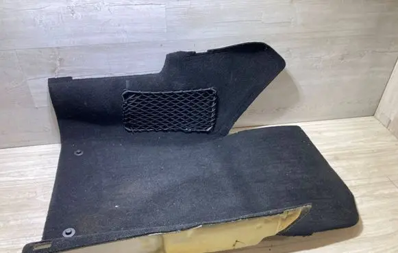 Mercedes-Benz CLS C219 Front floor carpet liner A2116800240