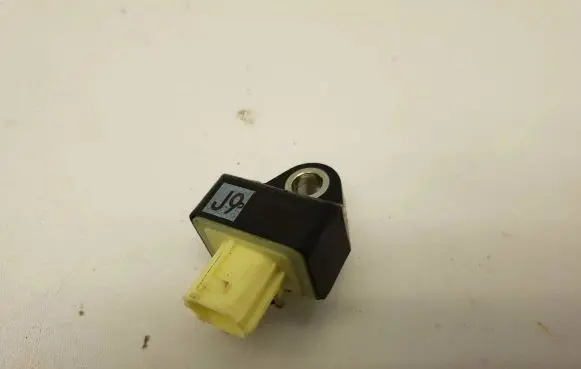 Lexus RX 450H Airbag deployment crash/impact sensor 8983147050 53770028J
