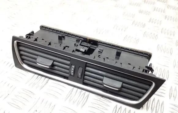 Audi A4 S4 B8 8K Dash center air vent grill 8T2820951B