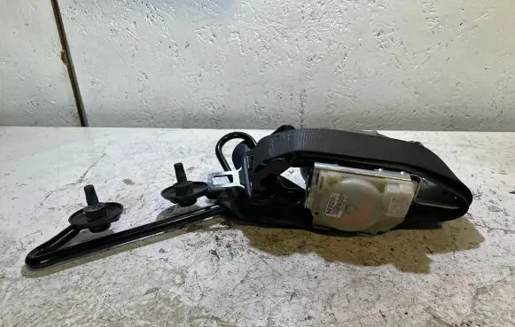 Dodge Durango Front seatbelt