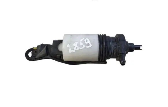 Volvo XC60 Windscreen/windshield washer pump 89297