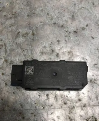 Volkswagen Tiguan Keyless system antenna 5WA962133GBILI 5WA962133G
