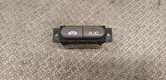 Honda HR-V Air conditioning (A/C) switch 