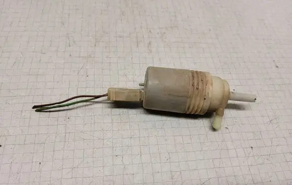 Audi 100 200 5000 C3 Windscreen/windshield washer pump 431955651
