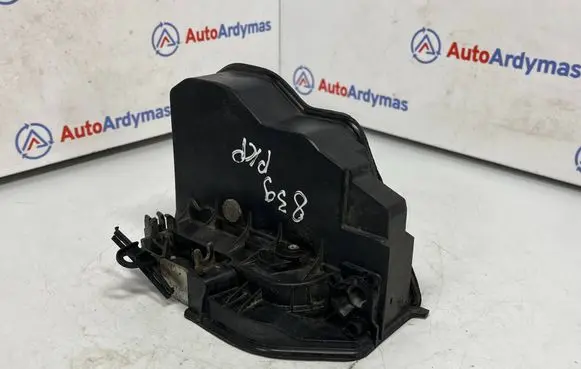 BMW 1 E81 E87 Front door lock 7167065 51217167065 7202143