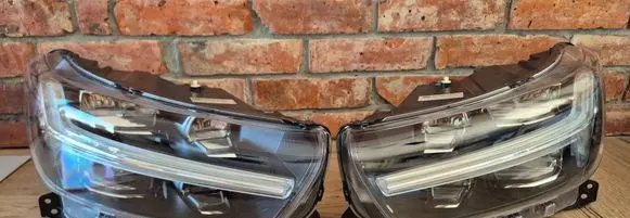 Volvo XC40 Headlights/headlamps set 32342525 32342524