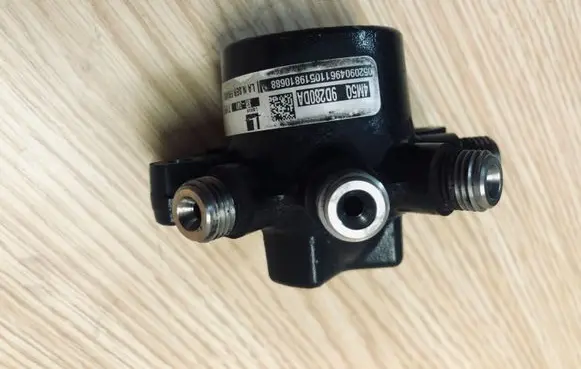 Ford S-MAX Fuel distributor 4M5Q9D280DA 052090496110519810688