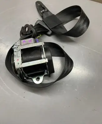 Audi Q7 4L Front seatbelt 606727200