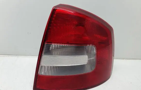 Skoda Octavia Mk2 (1Z) Rear/tail lights 1Z5945096B