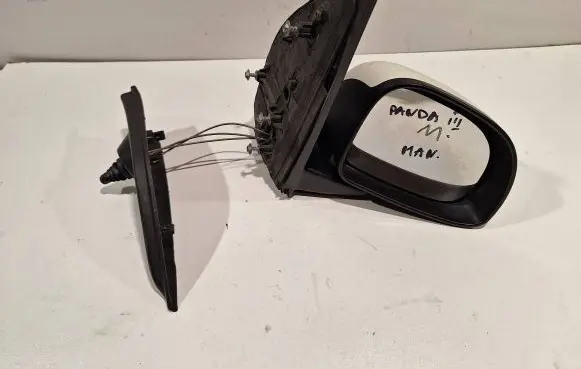 Manual wing mirror