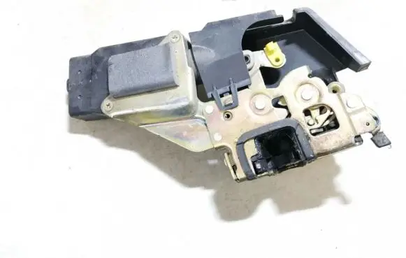Mitsubishi Space Star Front door lock
