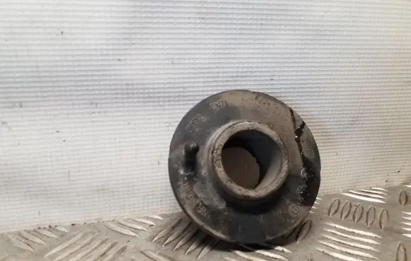 Audi Q5 SQ5 Rear coil spring rubber mount 8K0512297B