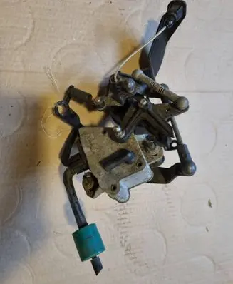 Mercedes-Benz E W210 Accelerator pedal position sensor 0205001030 A0115428617