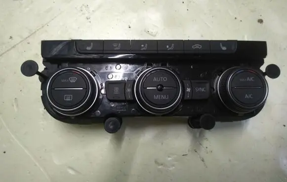 Volkswagen Golf VII Climate control unit 5G0907044CG