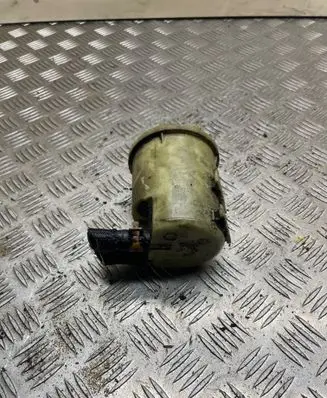 Renault Latitude (L70) Power steering fluid tank/reservoir