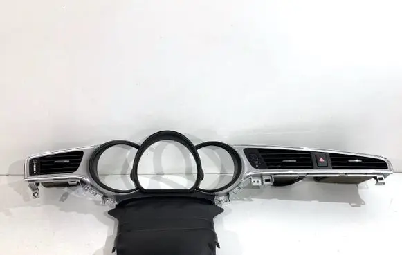 KIA Ceed Dashboard side air vent grill/cover trim 