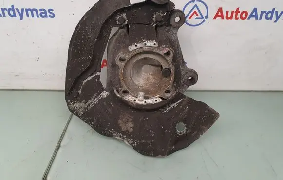 BMW 5 E39 Front wheel hub spindle knuckle 1092853 31211092853
