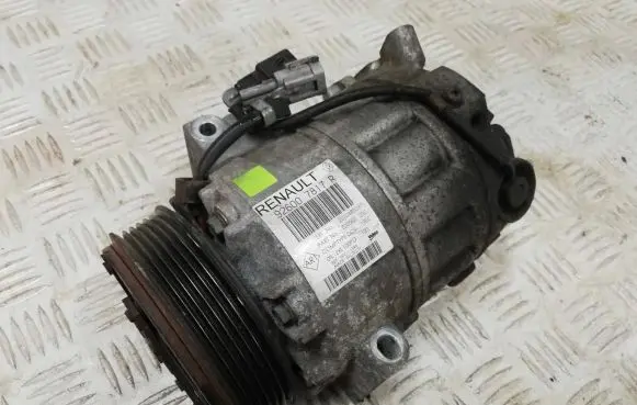 Renault Megane III Air conditioning (A/C) compressor (pump) 926007817R 2022465091 Z0006203C