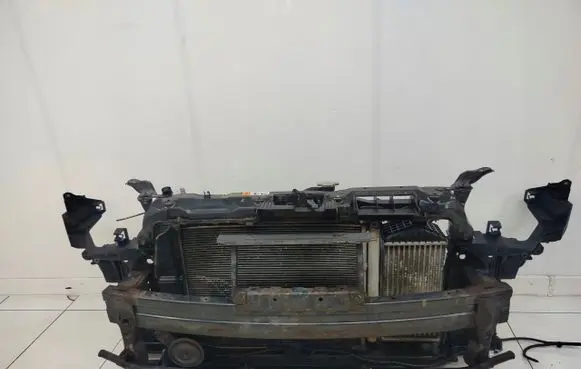 Hyundai i30 Radiator support slam panel 