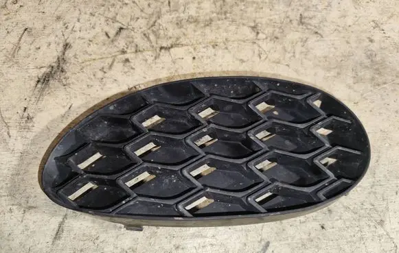Toyota Aygo AB10 Front bumper lower grill 3200201 81482
