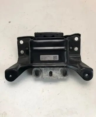 Volkswagen Golf VII Gearbox mounting bracket 5Q0199555S