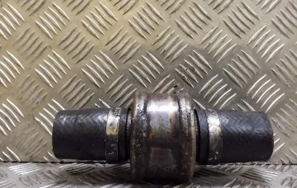 Nissan X-Trail T30 Intercooler hose/pipe