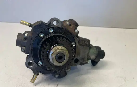 Renault Trafic II (X83) Fuel injection high pressure pump H8200690744 0445010170