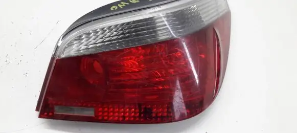 BMW 5 E60 E61 Rear/tail lights 6910768