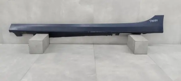 BMW 1 F40 Sill/side skirt trim 51777461381