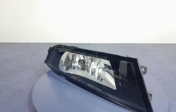 Skoda Fabia Mk3 (NJ) Front fog light 6V0941700A