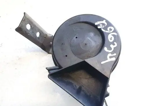 Audi A4 S4 B7 8E 8H Horn signal e1000233 007728