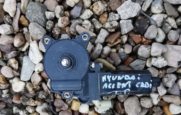 Hyundai Accent Front wiper linkage and motor