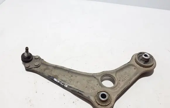 Renault Talisman Front lower control arm/wishbone 545047275R