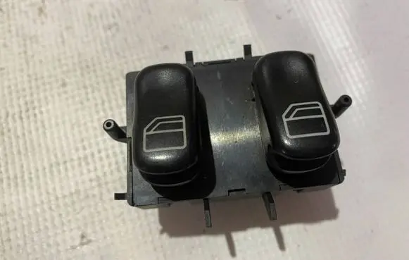 Mercedes-Benz ML W163 Electric window control switch 1638203110 A1638203110