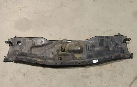 Nissan Almera Tino Wiper trim