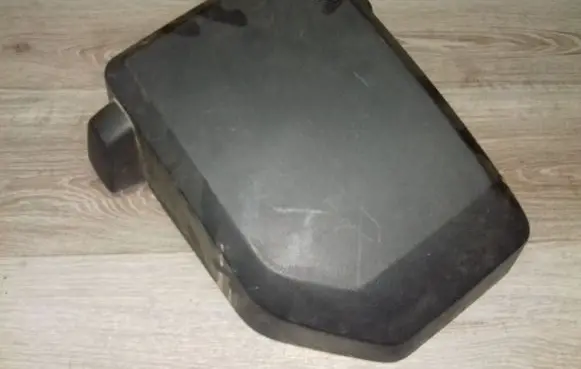 Volvo V70 Air filter box cover 30680265