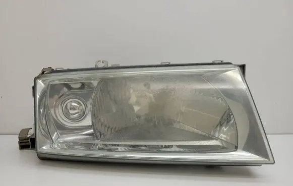 Skoda Octavia Mk1 (1U) Headlight/headlamp
