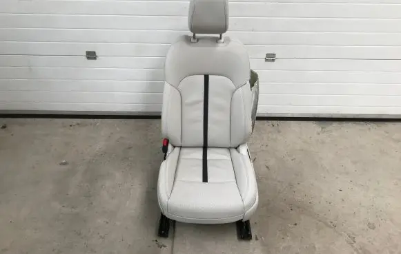 Mazda CX-60 Front driver seat 