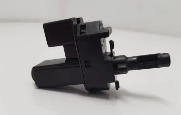Clutch pedal sensor