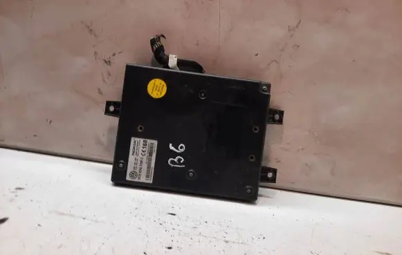 Volkswagen PASSAT B6 Phone control unit/module 3C0035729C 00083917F05C