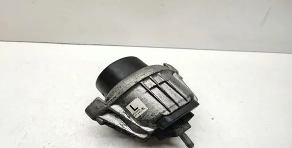 BMW X1 E84 Engine mount bracket 6773742