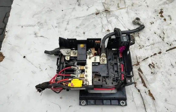 Volkswagen Touareg I Fuse box set 7L0937548