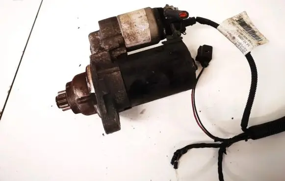 Volkswagen Fox Starter motor 0001120400
