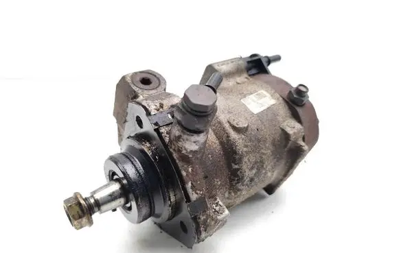 SsangYong Rexton Fuel injection high pressure pump A6650700101 R9044Z051A