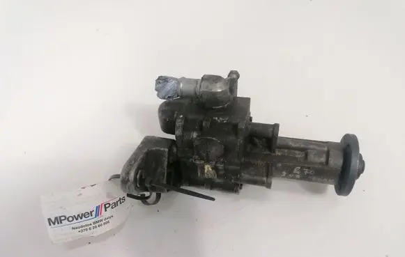BMW X5 E70 Power steering pump 6796462