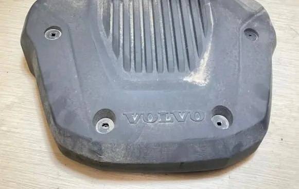 Volvo XC40 Engine cover (trim) 32252730 J7TDB